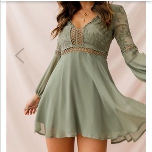 Selfie Leslie size 4/S boho lace skater dress